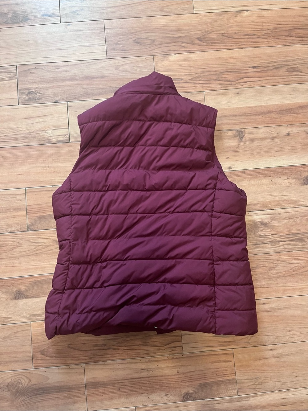 Banana Republic Quilted Puffer Vest - Wine - Picture 2 of 6